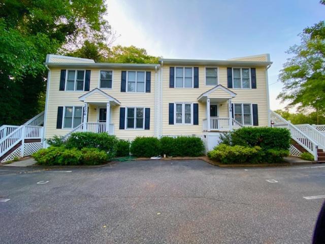 Trendy 2Bed 2 Bath Villa In The Village With King Bed Raleigh Exterior photo